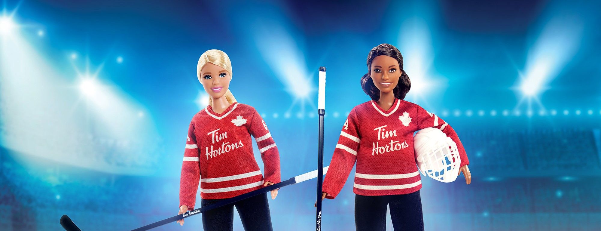Tim Hortons verse 100 % des recettes nettes de ses ventes de Barbies® de hockey Tim Hortons en restaurant à la campagne Hockey pour elle de la Fondation Hockey Canada