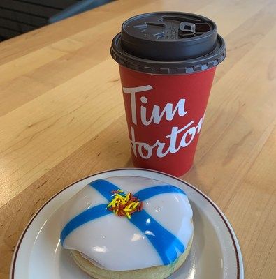 Le Beigne d’entraide pour la Nouvelle-Écosse de Tim Hortons® a permis d’amasser plus de 1,4 million de dollars au profit du Fonds de soutien - Ensemble pour la Nouvelle-Écosse de la Croix-Rouge canadienne (Groupe CNW/Tim Hortons)