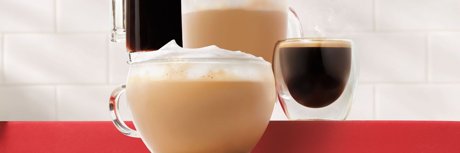 Tim Hortons lance une nouvelle gamme de boissons à base d’espresso préparées à la main, plus riches et corsées. Les Canadiens sont invités à les essayer dans le cadre d’une promotion de boissons de tous les formats à 2 $